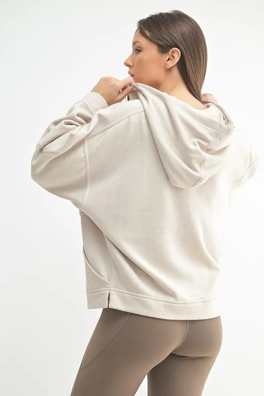 Sweatshirts & Hoodies