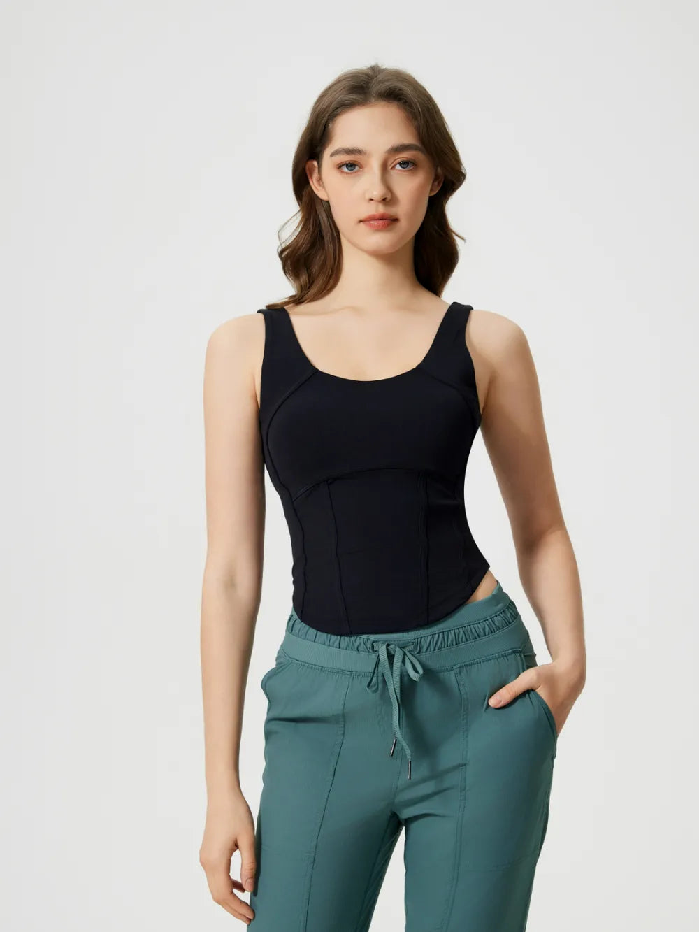 Black / 4