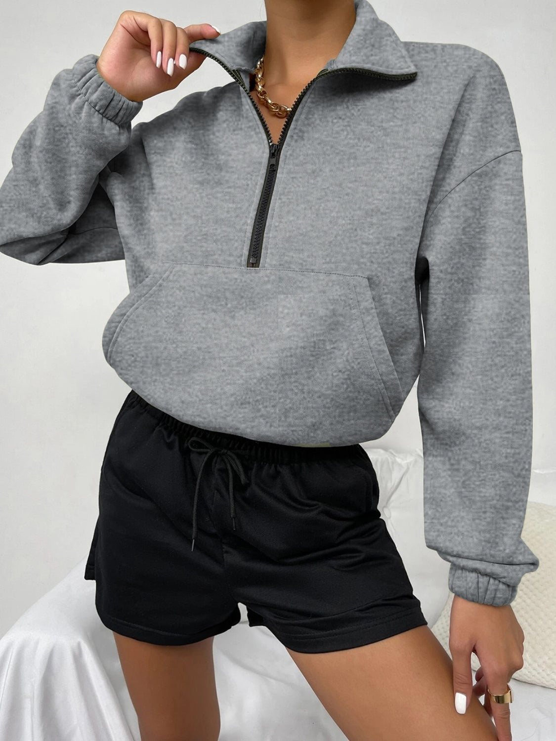 Gray / S