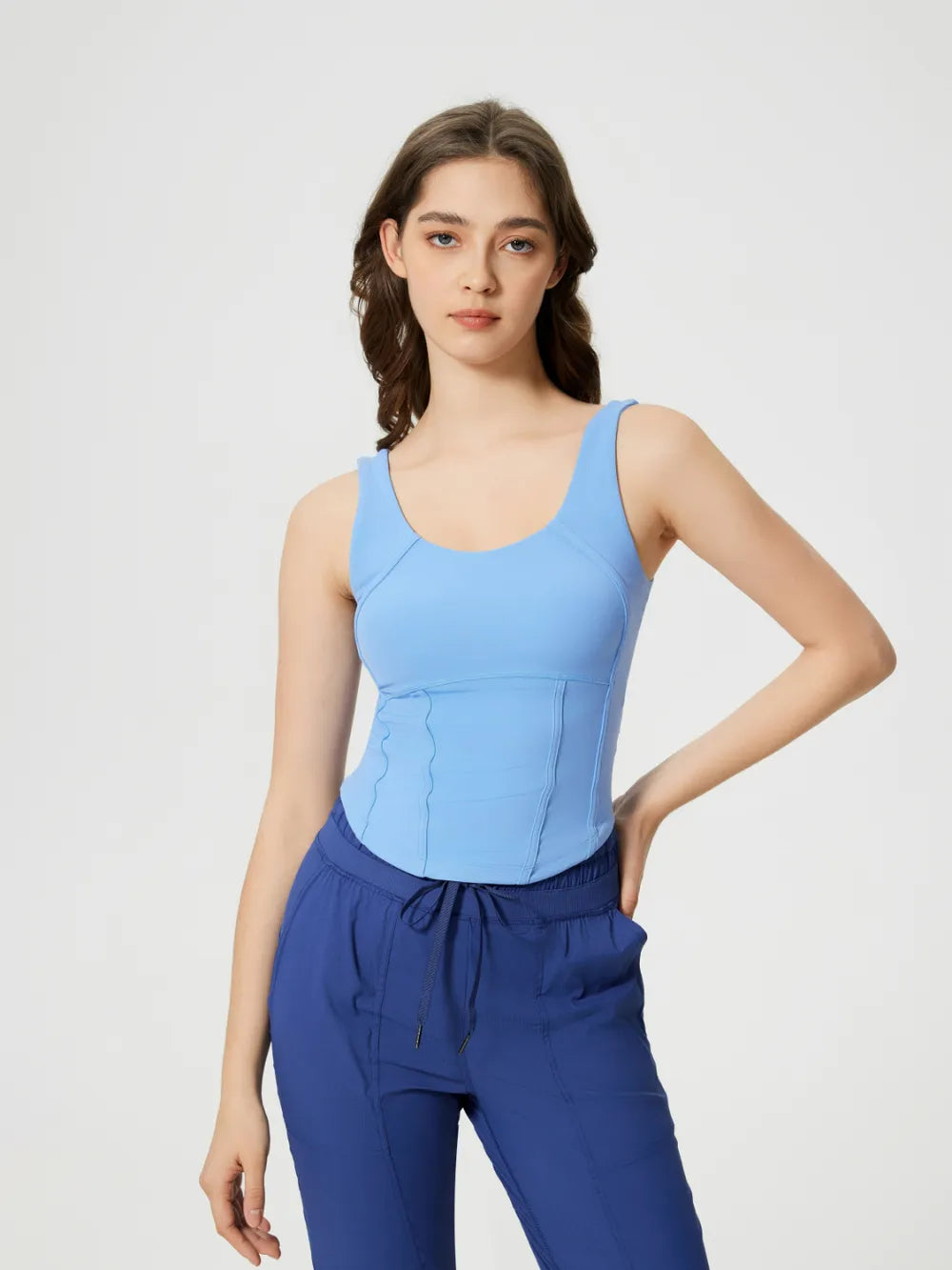 Light Blue / 4